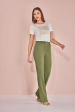 T-shirt com Bordado de Flores